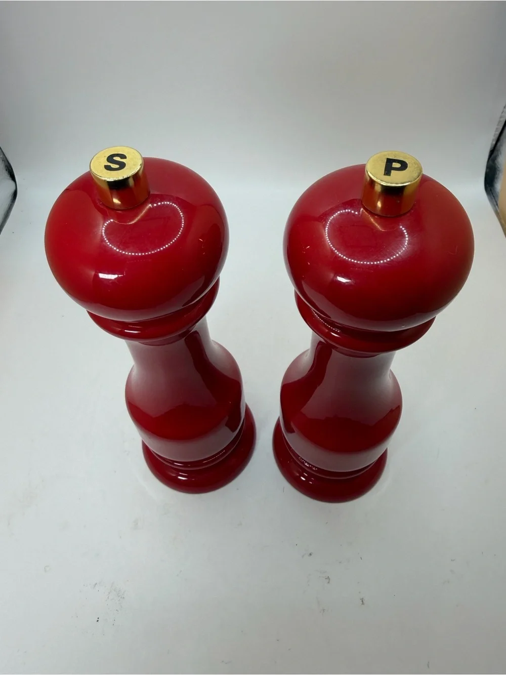 Williams Sonoma Traditional Red Salt & Pepper Mills Set